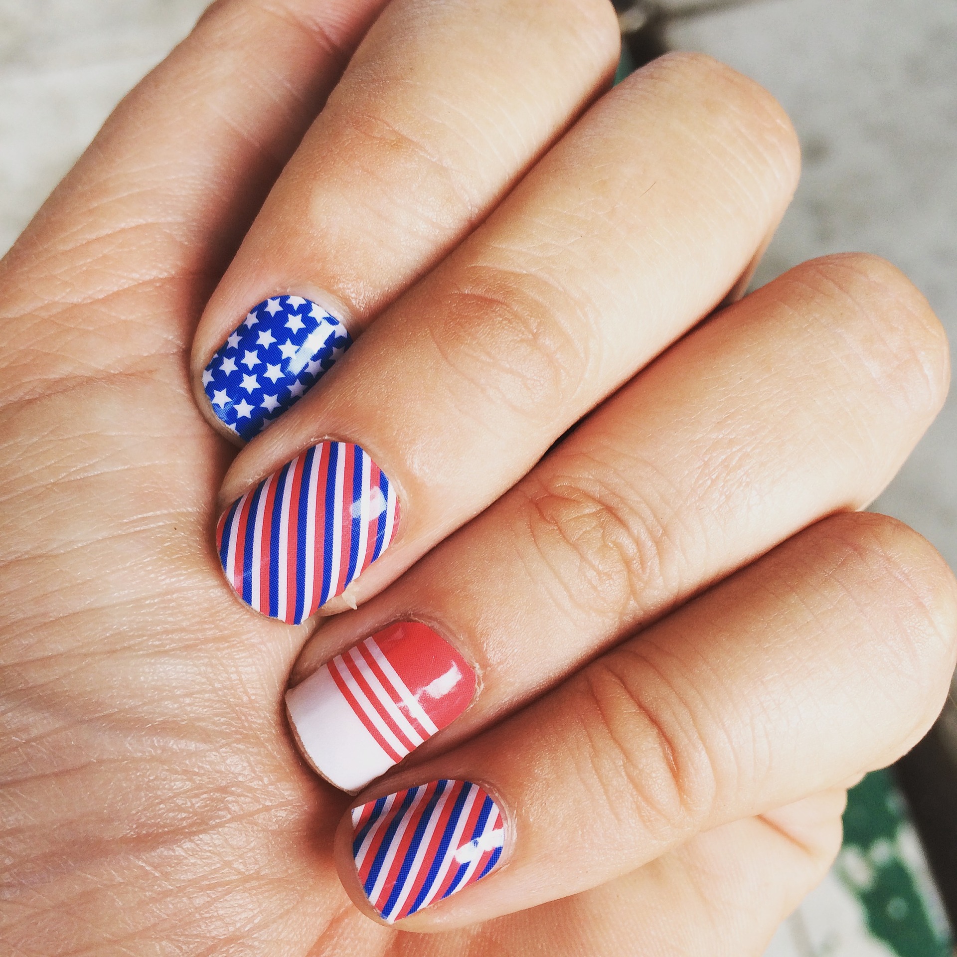 nail-art-2154665_1920